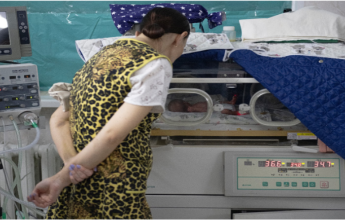 日本政府、ウクライナの命を救う性と生殖に関する保健サービスの拡大ためにUNFPAを支援